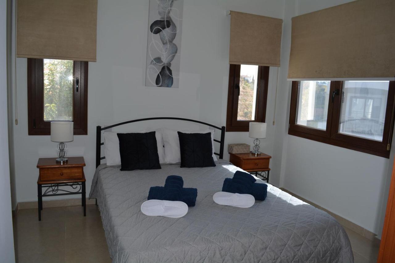 Eleona'S Royal Gardens By Yiota - Luxury 2 Bed Apartment In Exclusive Complex Péja Eksteriør bilde