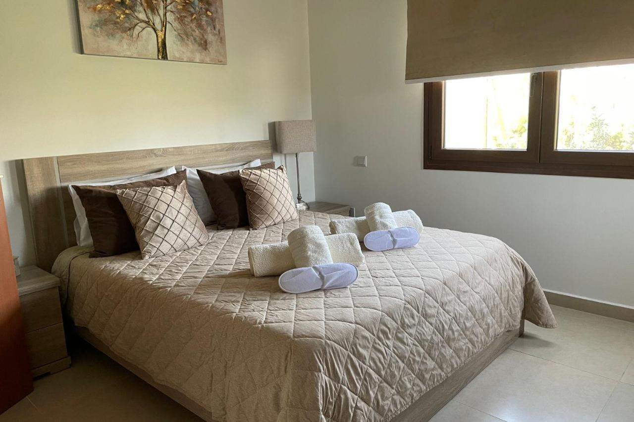 Eleona'S Royal Gardens By Yiota - Luxury 2 Bed Apartment In Exclusive Complex Péja Eksteriør bilde