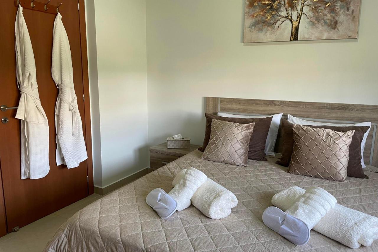 Eleona'S Royal Gardens By Yiota - Luxury 2 Bed Apartment In Exclusive Complex Péja Eksteriør bilde