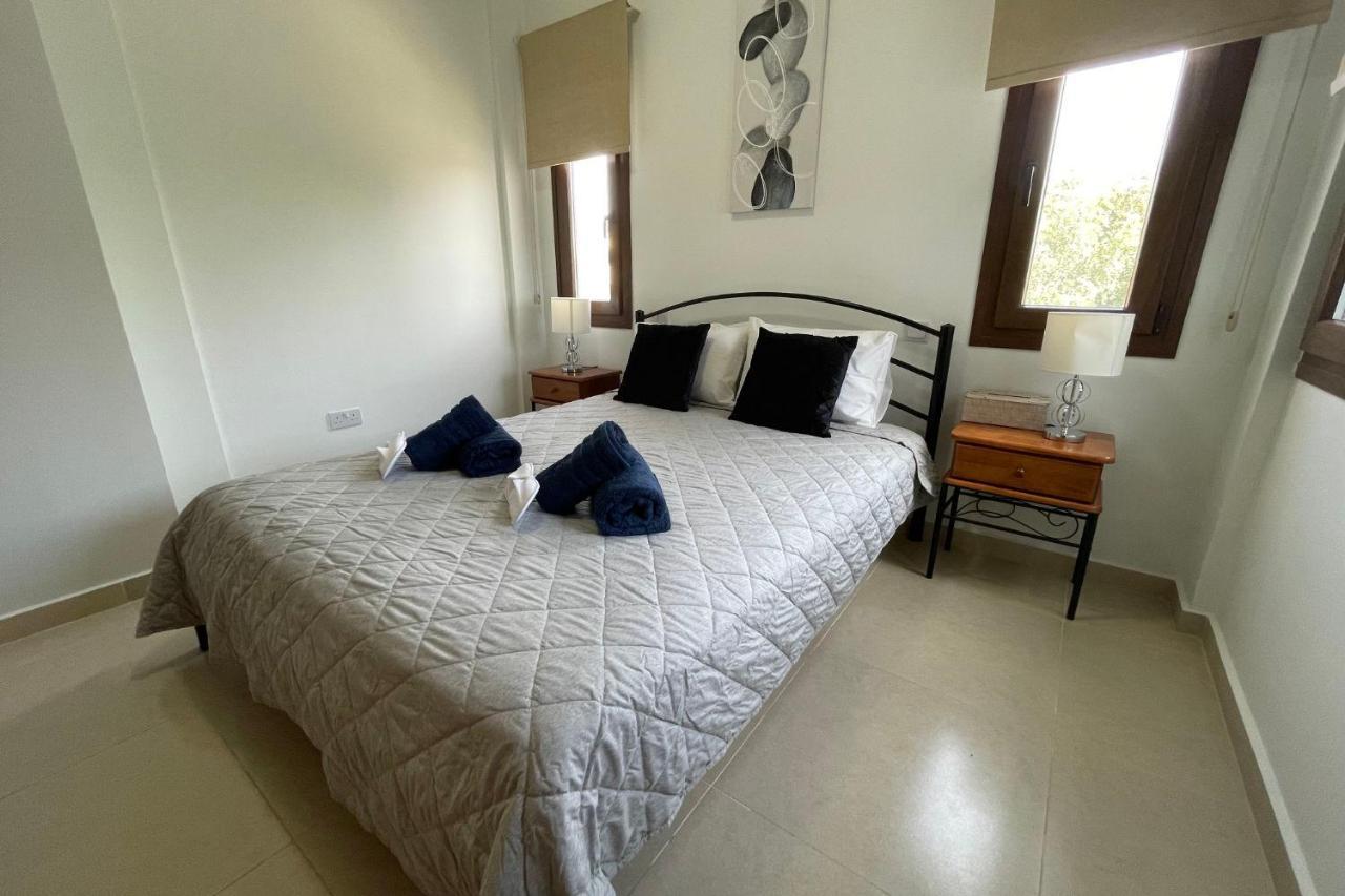 Eleona'S Royal Gardens By Yiota - Luxury 2 Bed Apartment In Exclusive Complex Péja Eksteriør bilde