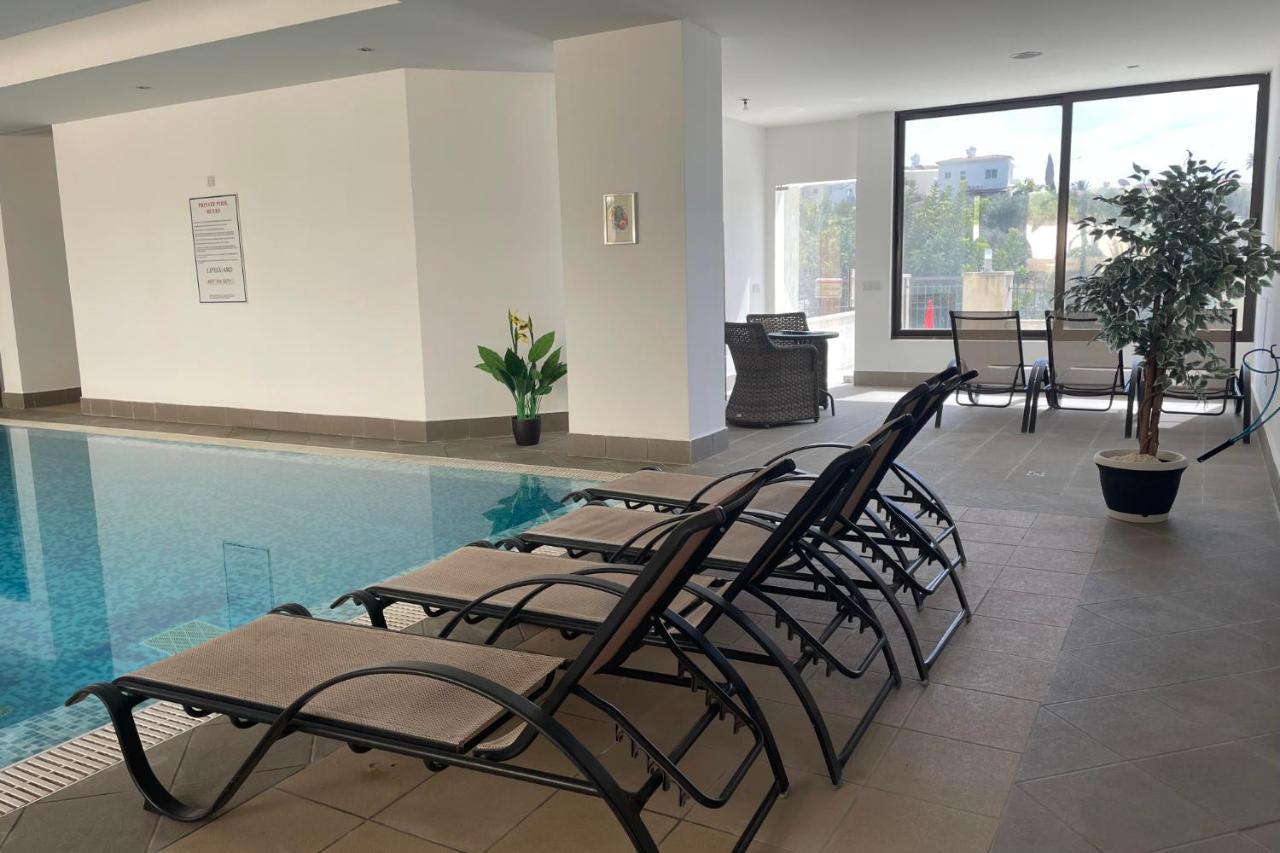 Eleona'S Royal Gardens By Yiota - Luxury 2 Bed Apartment In Exclusive Complex Péja Eksteriør bilde
