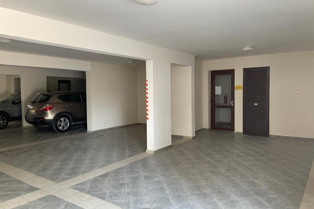 Eleona'S Royal Gardens By Yiota - Luxury 2 Bed Apartment In Exclusive Complex Péja Eksteriør bilde